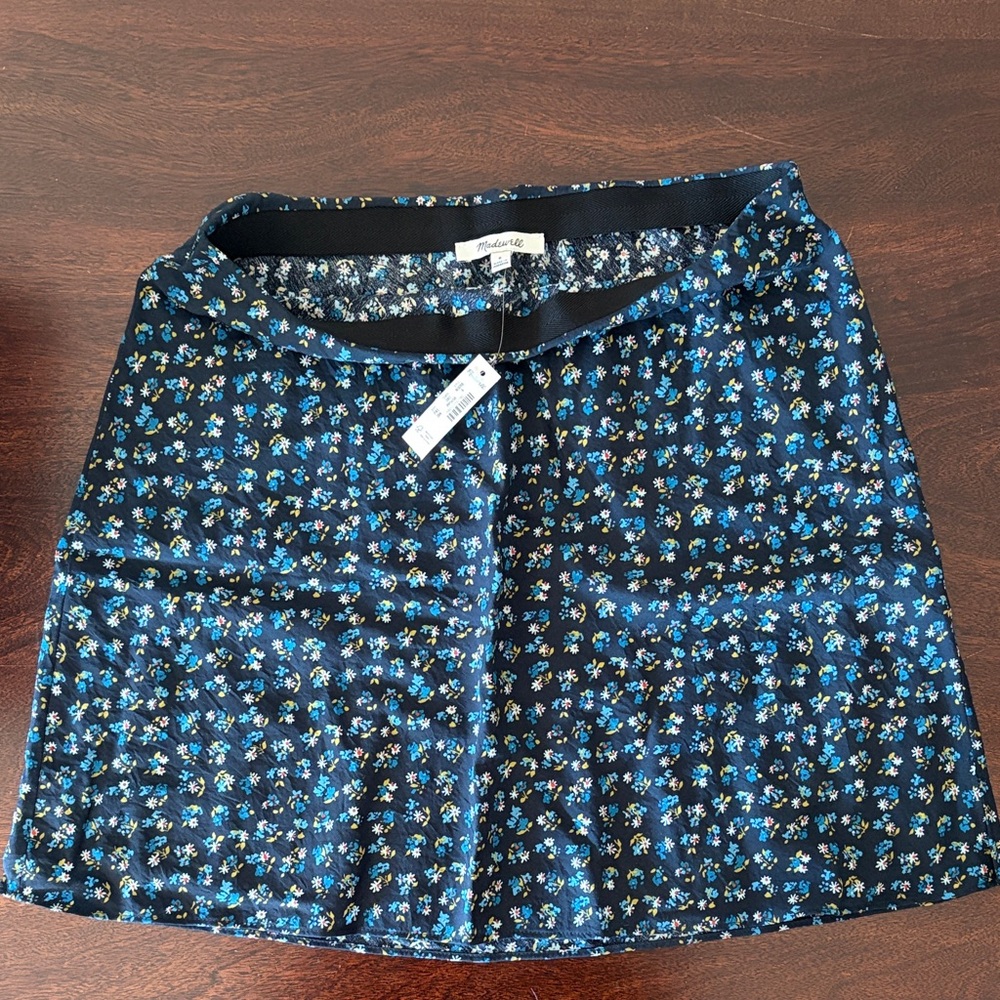*NWT* Madewell Layton Mini Slip Skirt in Floral (Size 6)